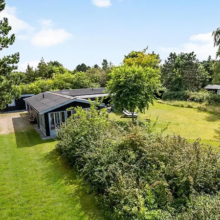 3 Bedroom Stunning In *