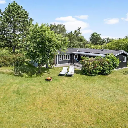 Holiday home Amazing In With Kitchen *
